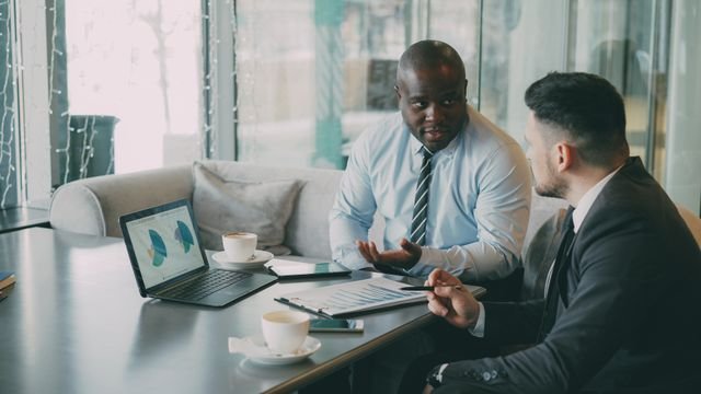 How B2B Sectors Are Leveraging AI To Shorten The Path From Strategy To Revenue